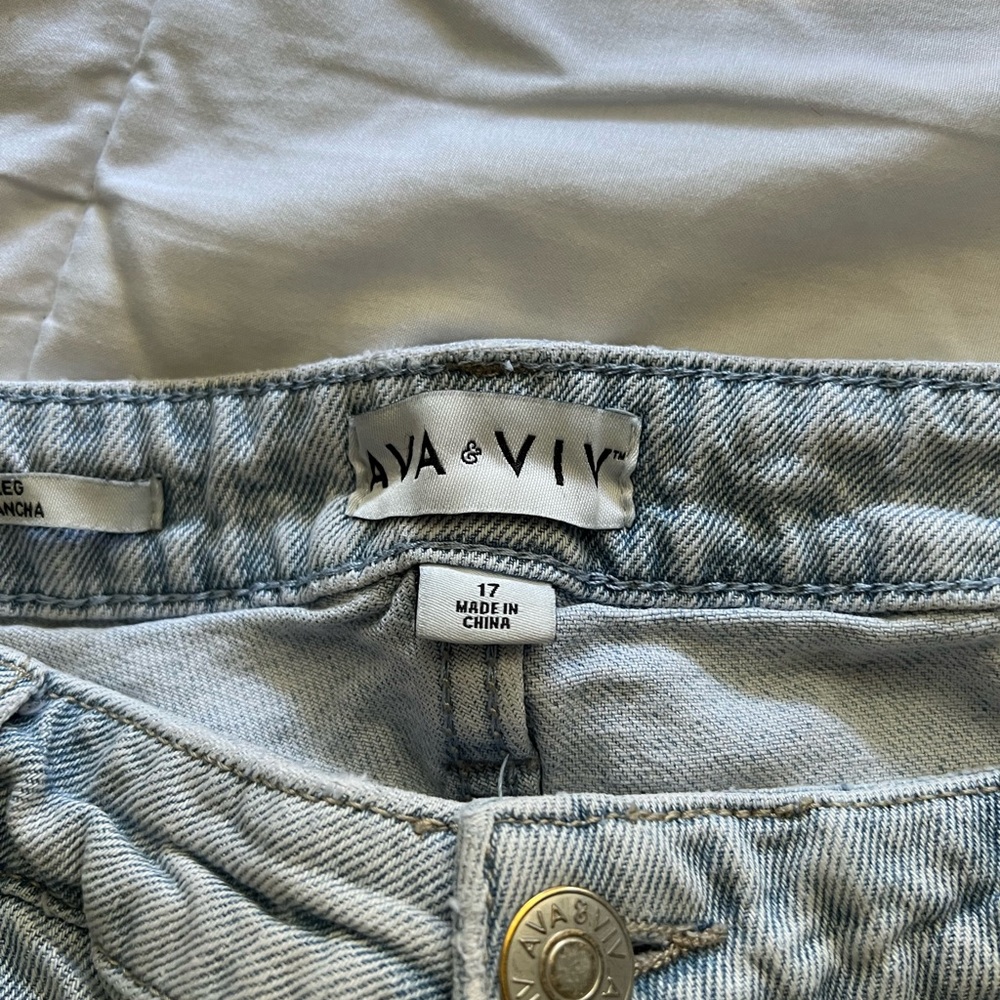 Ava & Viv High-waist Light Blue Wide Leg Jeans - Picture 3 of 3